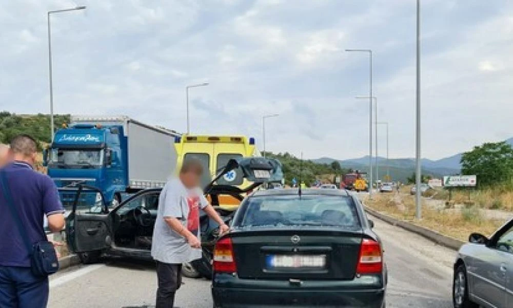 Καραμπόλα με έναν τραυματία στην εθνική οδό Αθηνών – Λαμίας